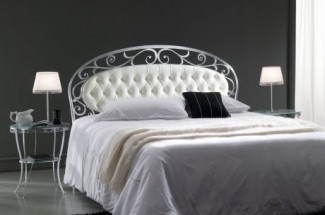 Итальянская кровать «Acanto»